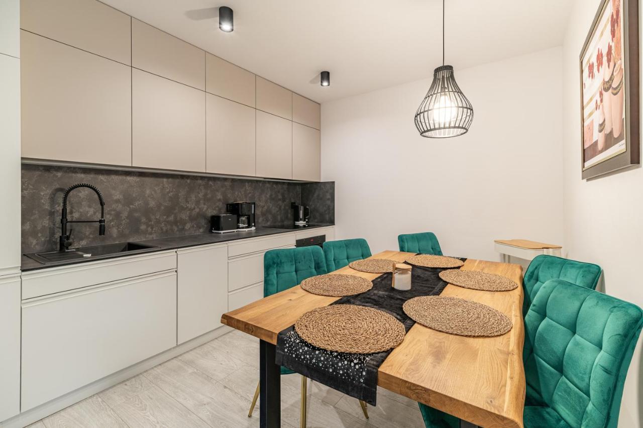 Apartment Horyzont Apartamenty-anton-piekny Blisko Centrum, Dwie Sypialnie, Prywatny Garaz Kolberg